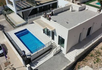 Exterior 3