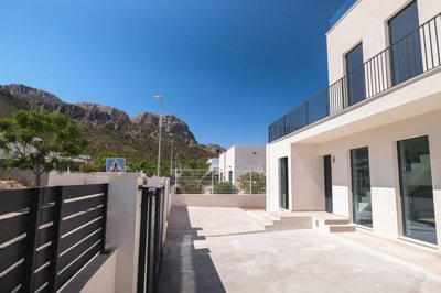 Exterior 4