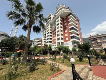 Exterior 8