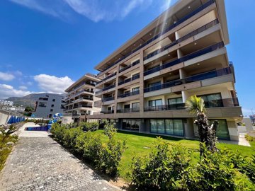 Exterior 4
