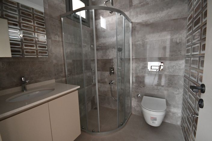 Image No.28-3 Bed Apartment for sale