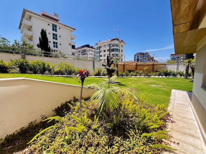 Image No.8-3 Bed Apartment for sale