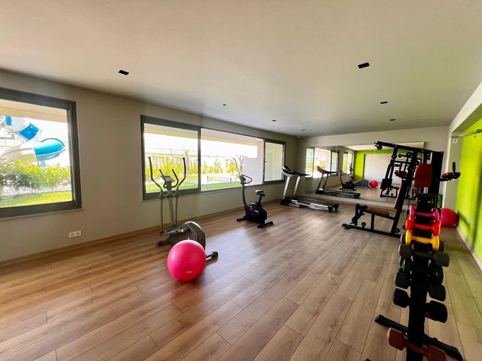 Image No.14-4 Bed Apartment for sale