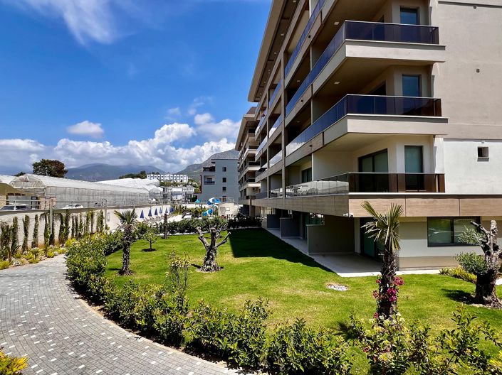 Image No.3-4 Bed Apartment for sale