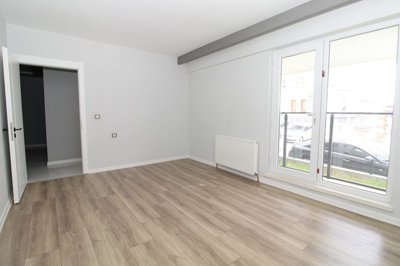 Interior 7