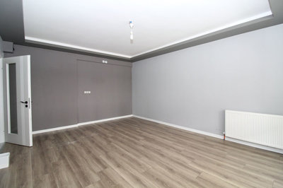 Interior 4