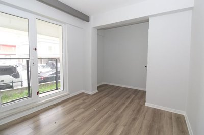 Interior 10