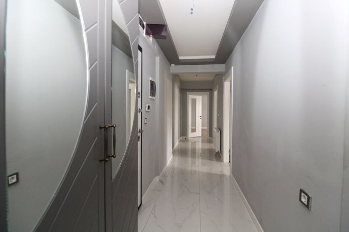 Image No.23-3 Bed Apartment for sale