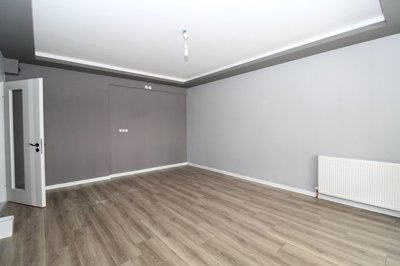 Interior 4