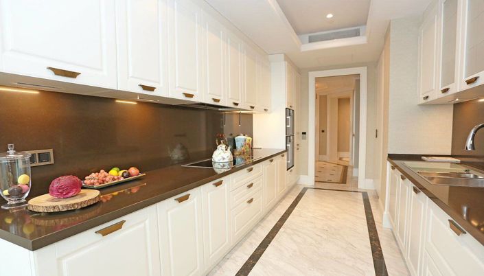 Image No.25-5 Bed Apartment for sale