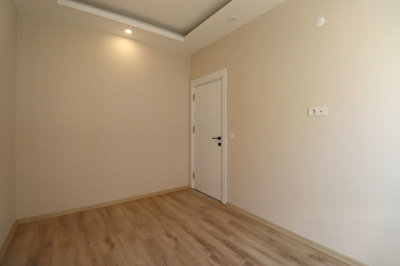 Interior 4