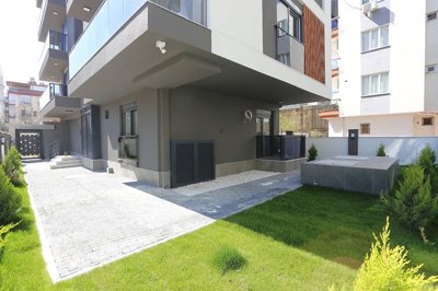 Exterior 1
