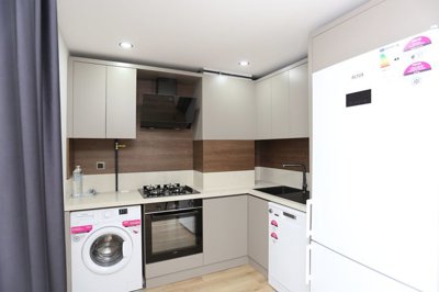 Interior 6