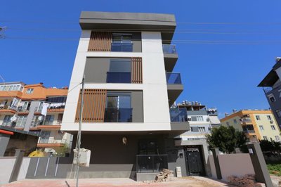 Exterior 4