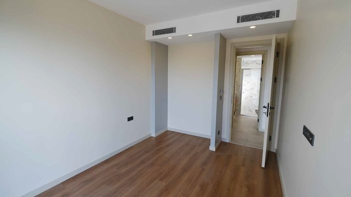 Image No.9-4 Bed House/Villa for sale