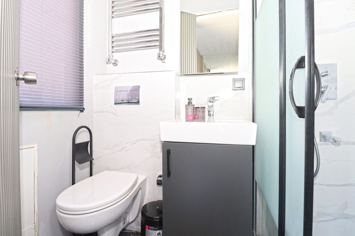 Image No.33-2 Bed House/Villa for sale