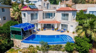 Exterior 4