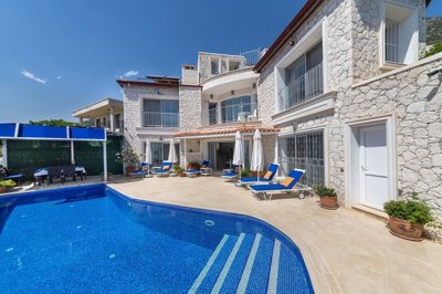 Exterior 6