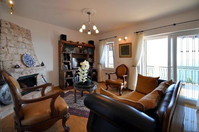 Interior 1