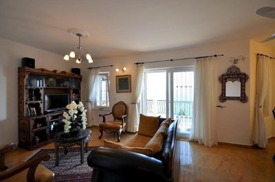 Interior 3