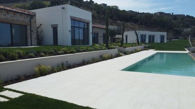 Exterior 12