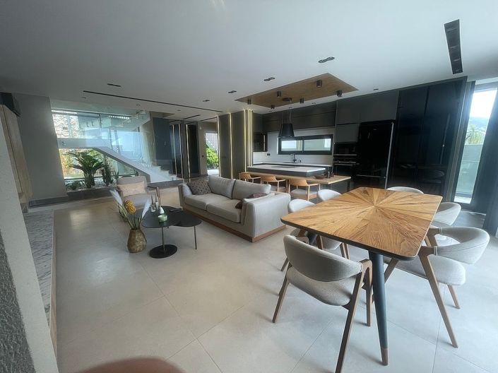 Image No.20-4 Bed House/Villa for sale