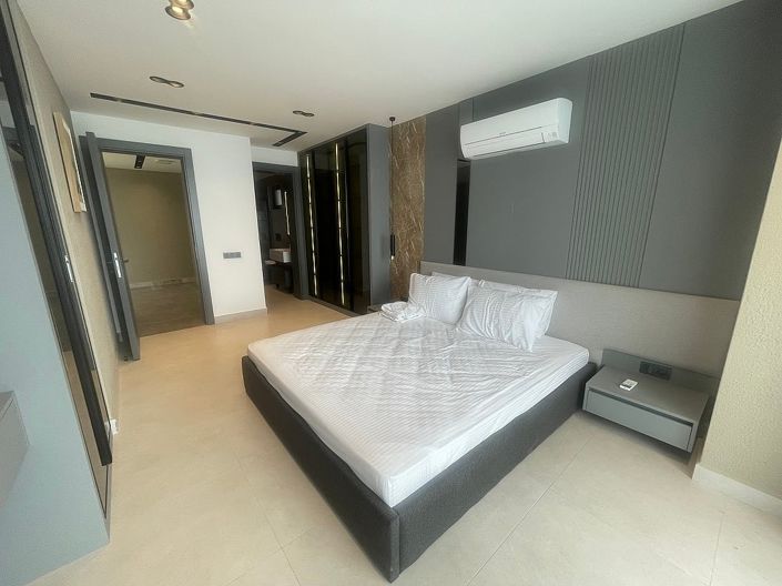 Image No.30-4 Bed House/Villa for sale