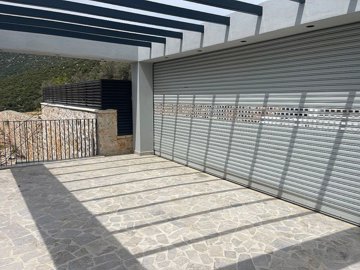 Exterior 5