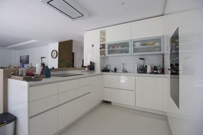 Interior 5