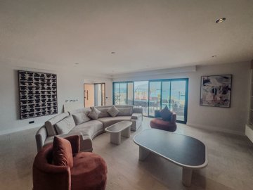 Interior 1