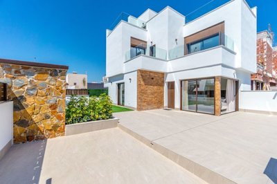 Exterior 1