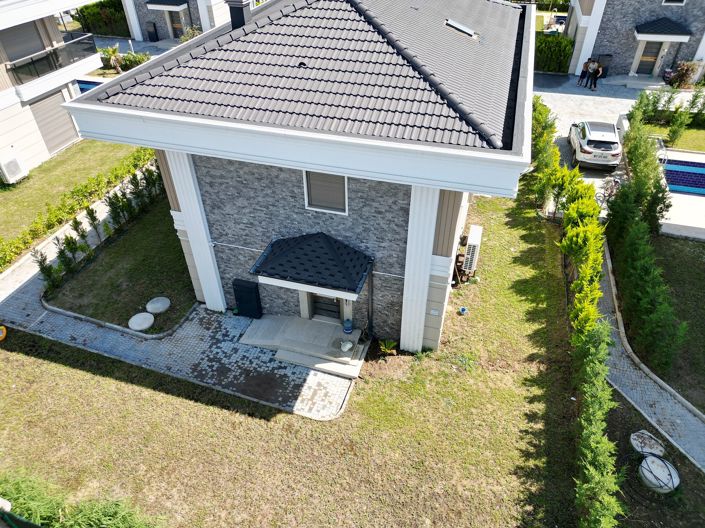 Image No.10-4 Bed House/Villa for sale