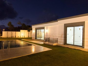Exterior 6