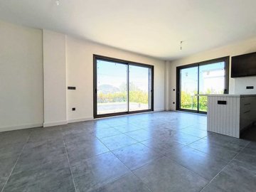 Interior 3
