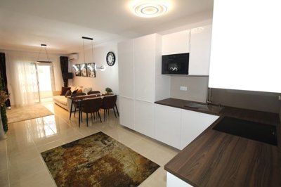 Interior 5