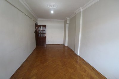 Interior 4