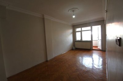 Interior 5