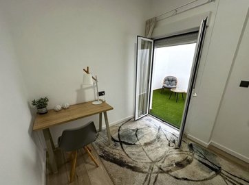 Interior 9