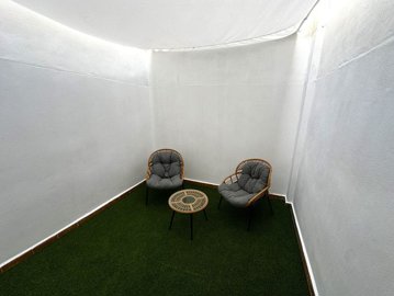 Interior 10