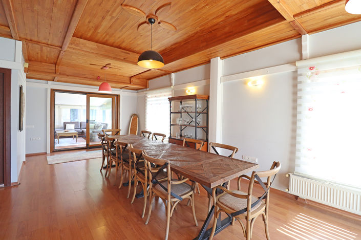 Image No.12-4 Bed Apartment for sale