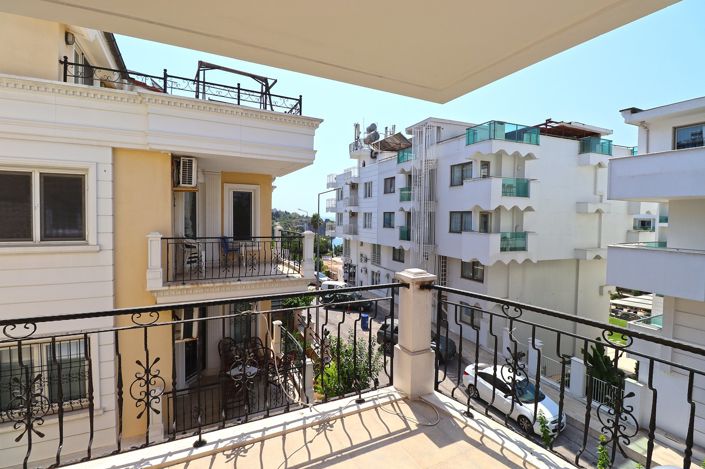 Image No.25-4 Bed Apartment for sale