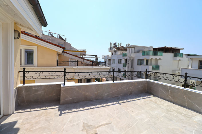 Image No.26-4 Bed Apartment for sale