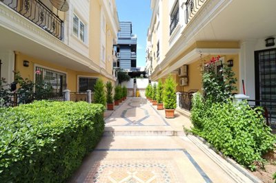 Exterior 3