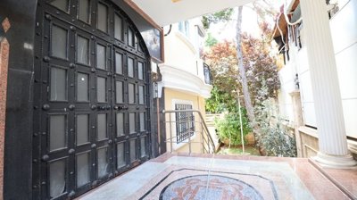 Exterior 5