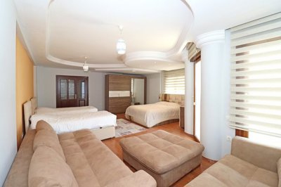 Interior 1