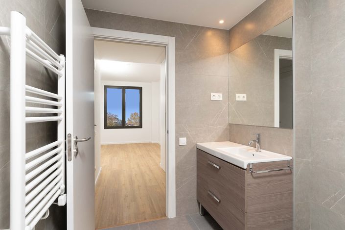 Image No.9-2 Bed Apartment for sale