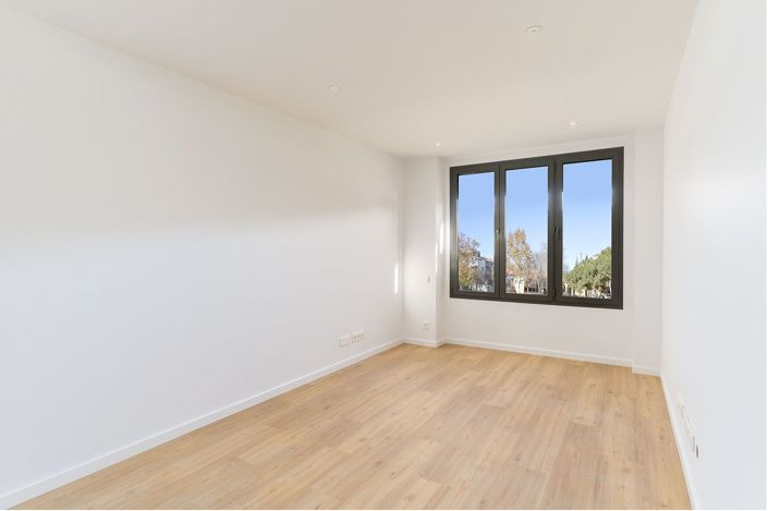 Image No.3-3 Bed Apartment for sale