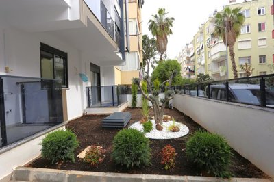 Exterior 3