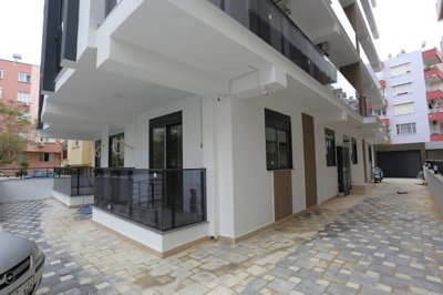 Exterior 4