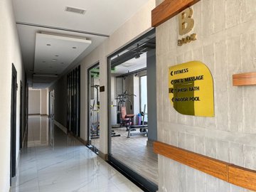Exterior 6